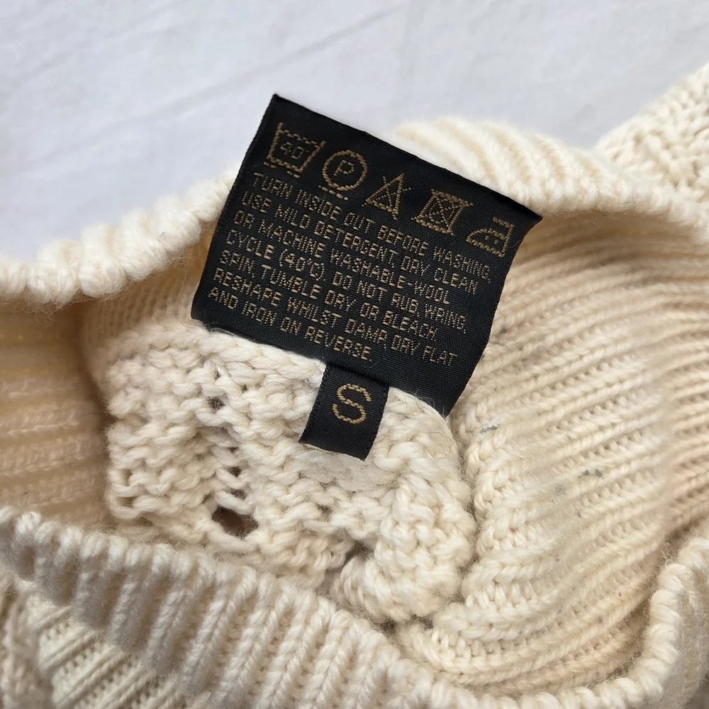 Carraig Donn Irish Aran Cable Knit Turtleneck Sweater 100% Merino Wool Size‎ S